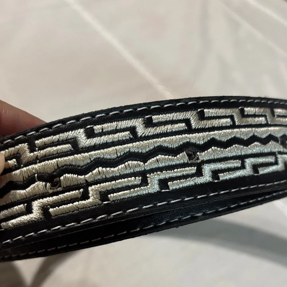 Black and Silver Horse Emblem Belt